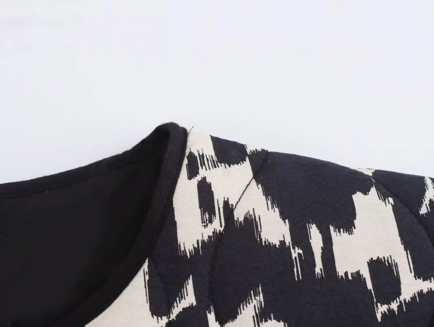 SeraAmsterdam™ | Modieuze Bedrukte Herfst Jas